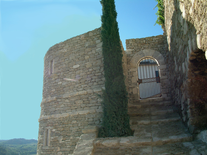 TAILLE DE PIERRES SECHE